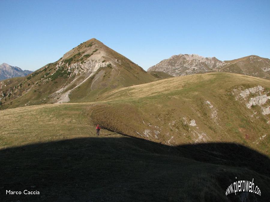 05_Piana dominata dalla piramide del Sodadura.JPG